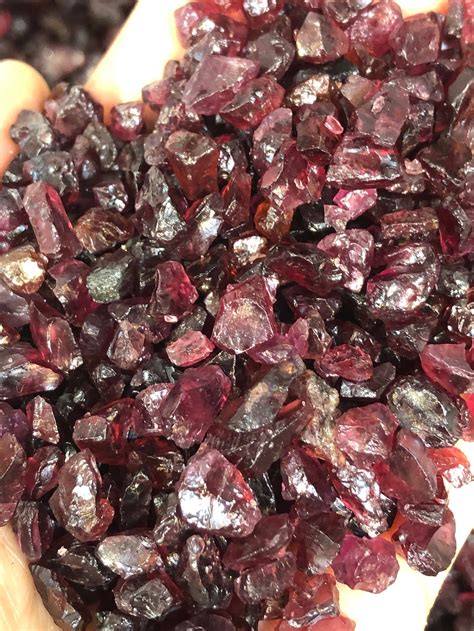 Natural Red Garnet Crystal Mineral Specimen Quartz Crystal Etsy