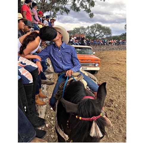 Pareja Vaquera Goals Rodeo Couples Country Couples Cute Country Couples