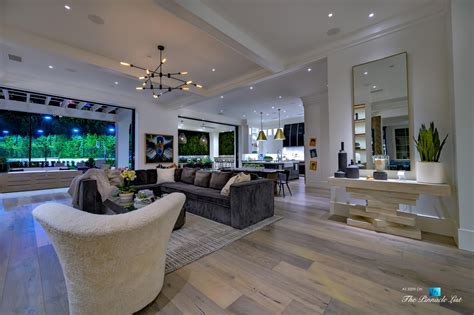 Luxury Real Estate 807 Cinthia St Beverly Hills Ca Usa The