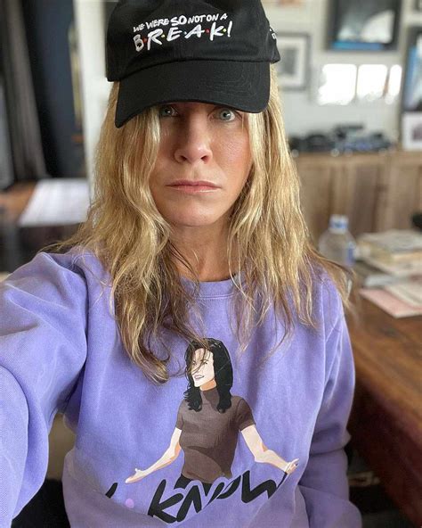 Jennifer Aniston And Cast Model New Friends Merch