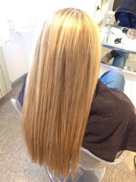 Pin By Giulia Rigotti On Da Giulia Salone Unisex Long Blonde Hair Long Hair Styles Beautiful