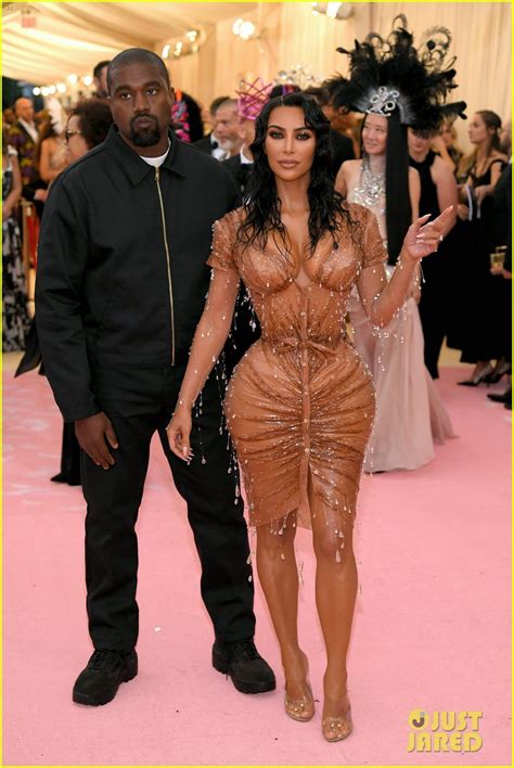 Kim Kardashian S Waist Looks Smaller Than Ever In This Corset Photo 4464793 Kim Kardashian
