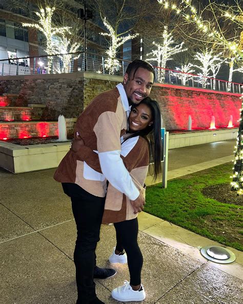 Simone Biles Says ‘yes To The Dresses Ahead Of Wedding To Jonathan Owens