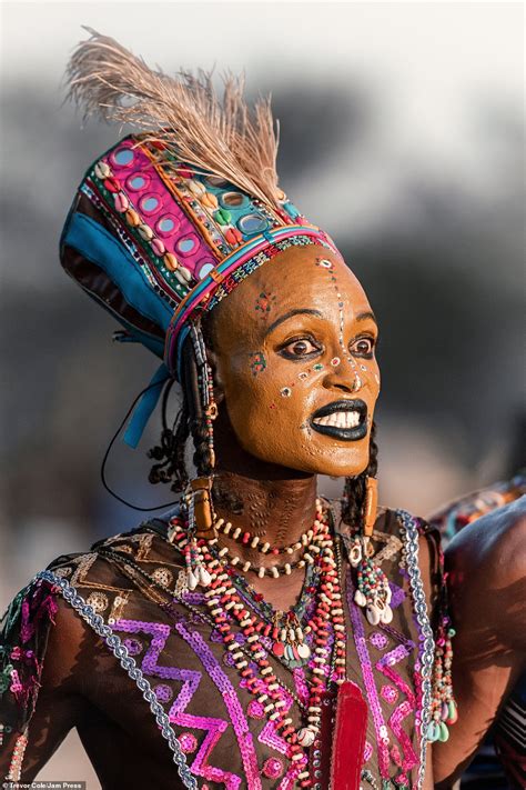 Chads Wodaabe Tribesmen Have Beauty Pageant To Attract Wives New York Times Post