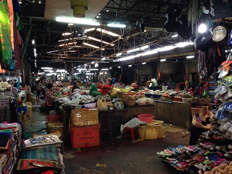 Das ist der beste zeitpunkt für einen besuch auf dem old market. Old Market, Night Market, Art Center Siem Reap