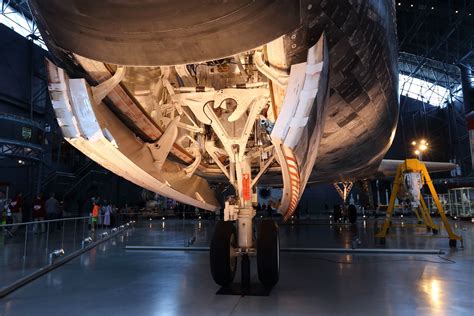 Space Shuttle Discovery Landing Gear Space Shuttle Discove Flickr