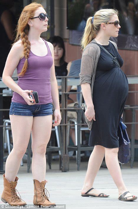 Is Anna Paquin Pregnant The Reality Not The Rumors