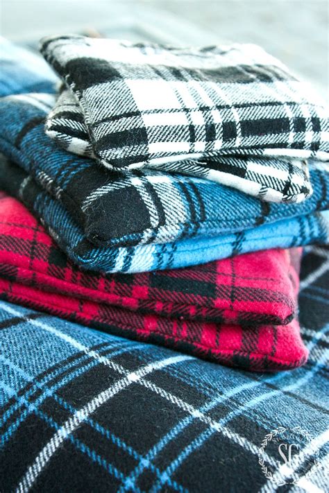 Cozy And Toasty Flannel Handwarmers Diy Stonegable
