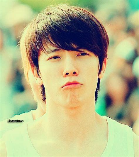 Share a gif and browse these related gif searches. Lee Donghae - Suju (>-