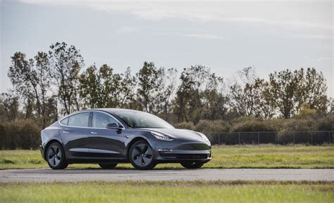 2020 Tesla Model Review Ratings Edmunds Ph