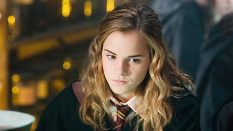 Emma Watson Age In Harry Potter 1 - Savage Hermione Granger moments that fans love