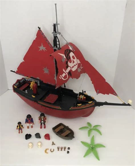 VINTAGE PLAYMOBIL 3174 PIRATE SHIP Red Corsair With Figures