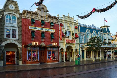 Have Yourself A Merry Little Walk Down Main Street Usa Disneyland