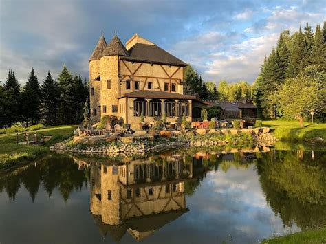 Stunning Castle W Pond Hot Tub And Game Room Castles For Rent In