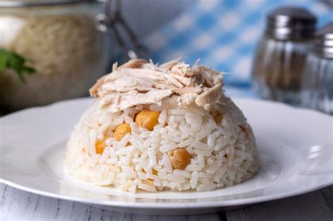 Premium Photo Traditional Delicious Turkish Food Rice With Chickpeas