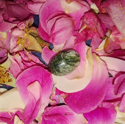 Batu Mustika Khodam Macan Loreng - Jasa Spiritual | Batu Mustika