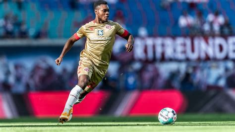 Mainz are one of the form sides of 2021, but have squandered 17 points from winning positions this season. VfB Stuttgart | Gegnerelf FSV Mainz 05 Hinrunde 2021