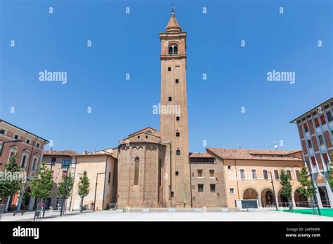 Cattedrale Di San Stockfotos Und Bilder Kaufen Alamy