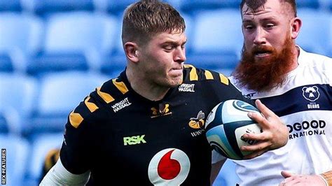 Jack willis (left) in action for wasps against sale. Premiership semi-final: Wasps 47-24 Bristol Bears - Wasps ...