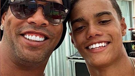 Ronaldinho Son