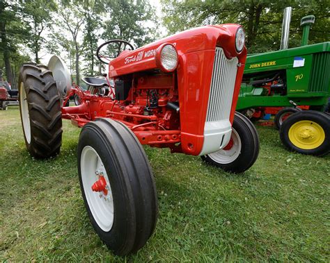 Ford 601 Tractor Blue Mountain Antique Gas And Steam Engin Flickr