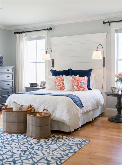 Looking for beach themed bedrooms? Beach bedroom ideas that look good on a seaside home
