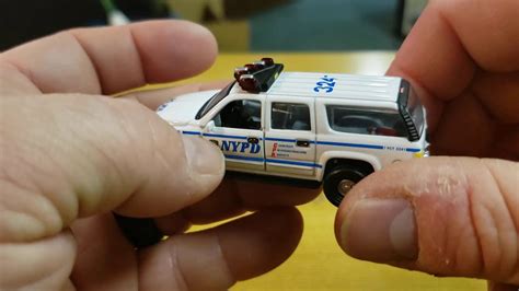Matchbox Emergency Service Collection 2000 Chevy Suburban Nypd With