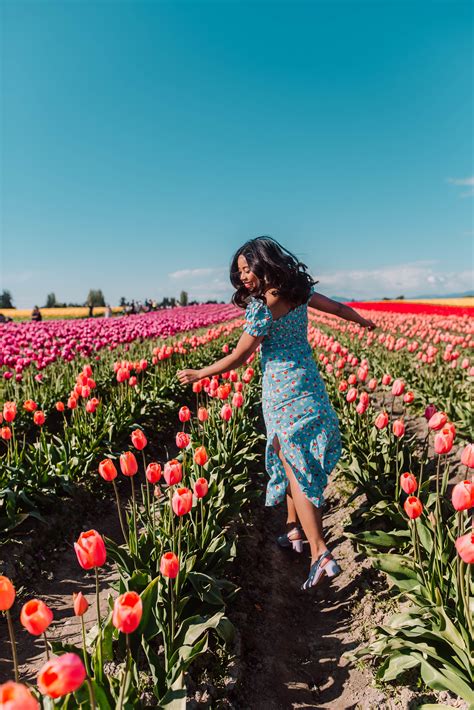 6 Flower Field Photo Shoot Ideas To Try Emmas Edition
