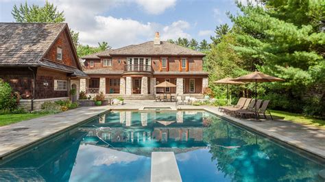 27m Bloomfield Hills Mansion Offers Resort Like Backyard