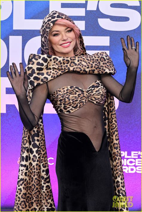 Photo Shania Twain Leopard Look Pink Hair Peoples Choice Awards 02