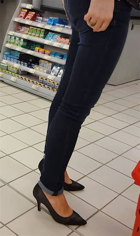 Sexy Mature 60yo In Tight Jeans And Heels 22 Pics Xhamster