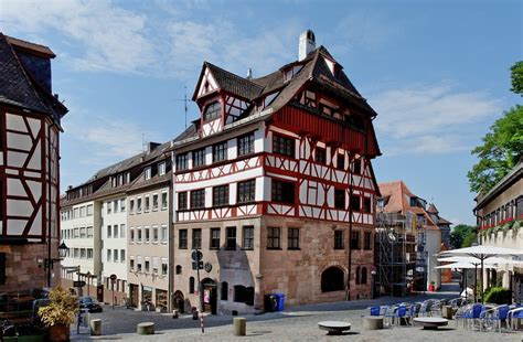 Not only is it one of the few surviving merchant houses from nuremberg's golden age, but it is also the only 15th century artist's home remaining in northern europe. Albrecht Dürer Haus Nürnberg · Gratis foto på Pixabay