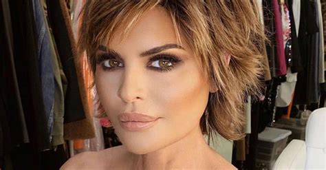 Does Lisa Rinna Wear A Wig Is The Rhobh Stars Signature Look Real