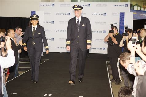 United Shows Off New Uniforms While Celebrating Newark Airlinereporter