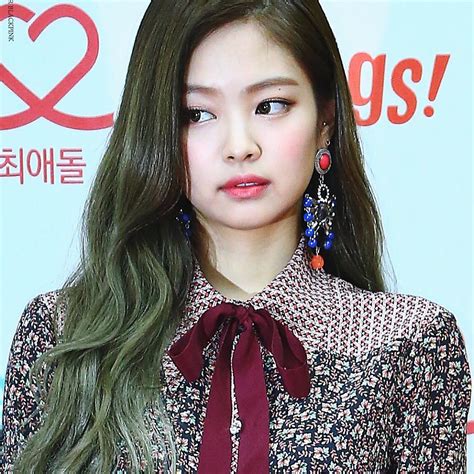 Black pink band members k pop is one of the most influential people in the world. This Is Black Pink Jennie's Most Beautiful Feature ...