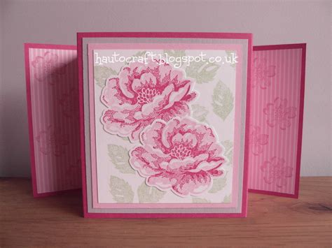 I hadn't seen one like it before. Hau To Craft: Stippled Blossoms Tri Fold Card