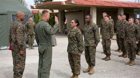 One Of The First Women In The Infantry Will Be Discharged From The Marines The New York Times