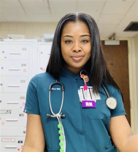 nursing goals nursing school motivation beautiful nurse beautiful black women scrubs nursing