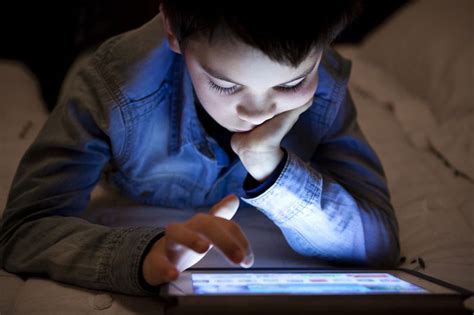 Experts Warn Ipads May Damage Toddlers Brains By Harming Social And