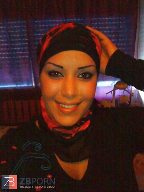 Porte Le Hijab Au Bled Mais Vrai Salope Dans La Cite Zb Porn