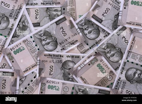 New Indian Currency Of 500 Rupee Notes Background Stock Photo Alamy