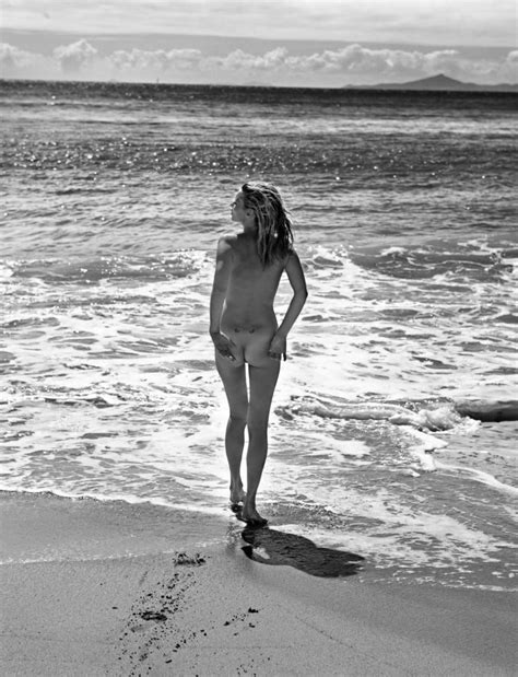 Kate Moss Nude 11 Photos Thefappening