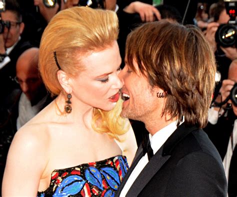 11 Steamy Tv Kisses We Still Cant Get Over Huffpost