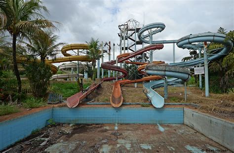 Tropical Water Park Iii Abandoned Water Park In Paraná Sta Flickr