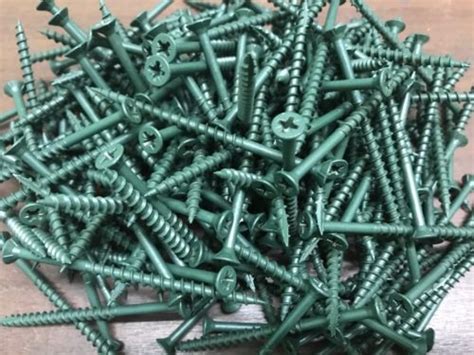 100 X Decking Screws For Wood For Fixing Decking Lion Trading