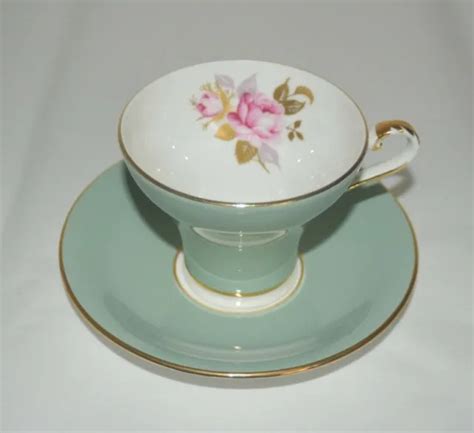 AYNSLEY ENGLAND FINE Bone China Cup Saucer Floral In Cup Gold Trim
