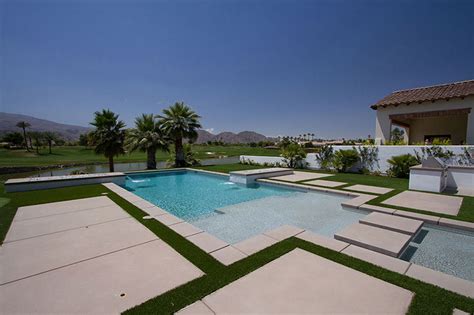 Stonescapes Puerto Rico Blend Large French Gray Large Pool Finishes