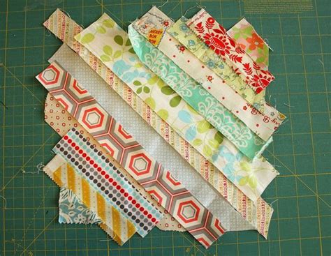Gorgeous Mini Scrap Quilt Tutorial Quilts Scrap Quilt Patterns