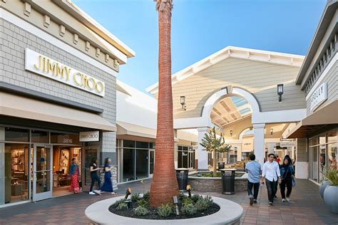 Largest Outlet Mall Near Me | NAR Media Kit