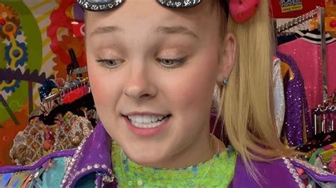 How Old Is Jojo Siwa This Reality Star Has Grown Up Before Our Eyes